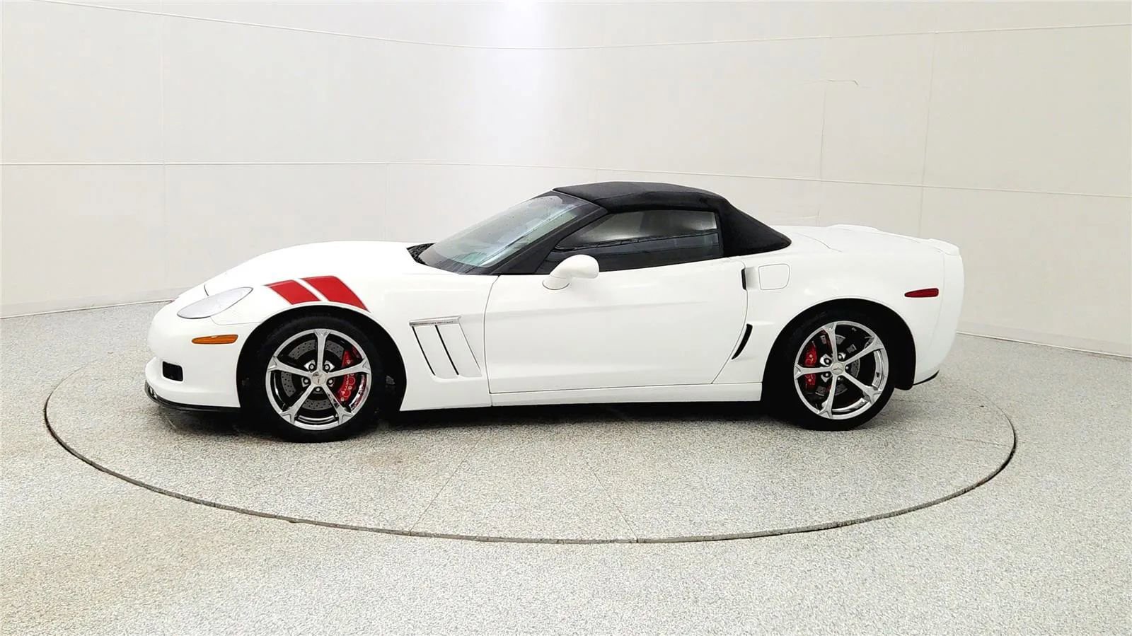 Used 2012 Chevrolet Corvette Grand Sport w/ 3LT Preferred Equipment Group image 4