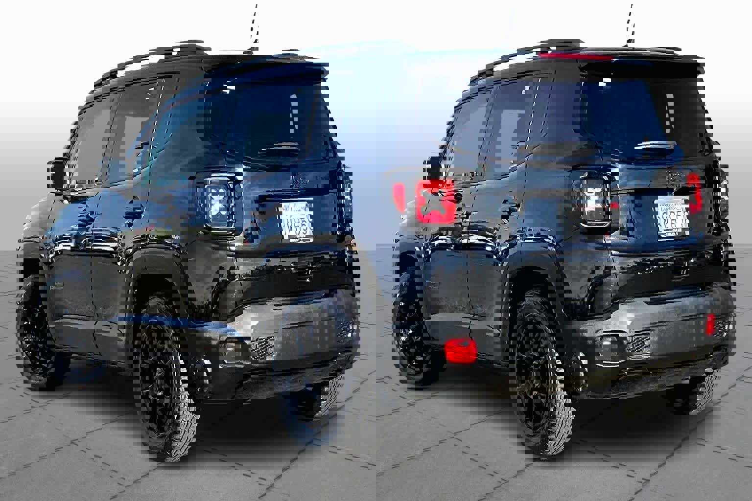 Used 2019 Jeep Renegade Altitude w/ Quick Order Package 2XM image 11