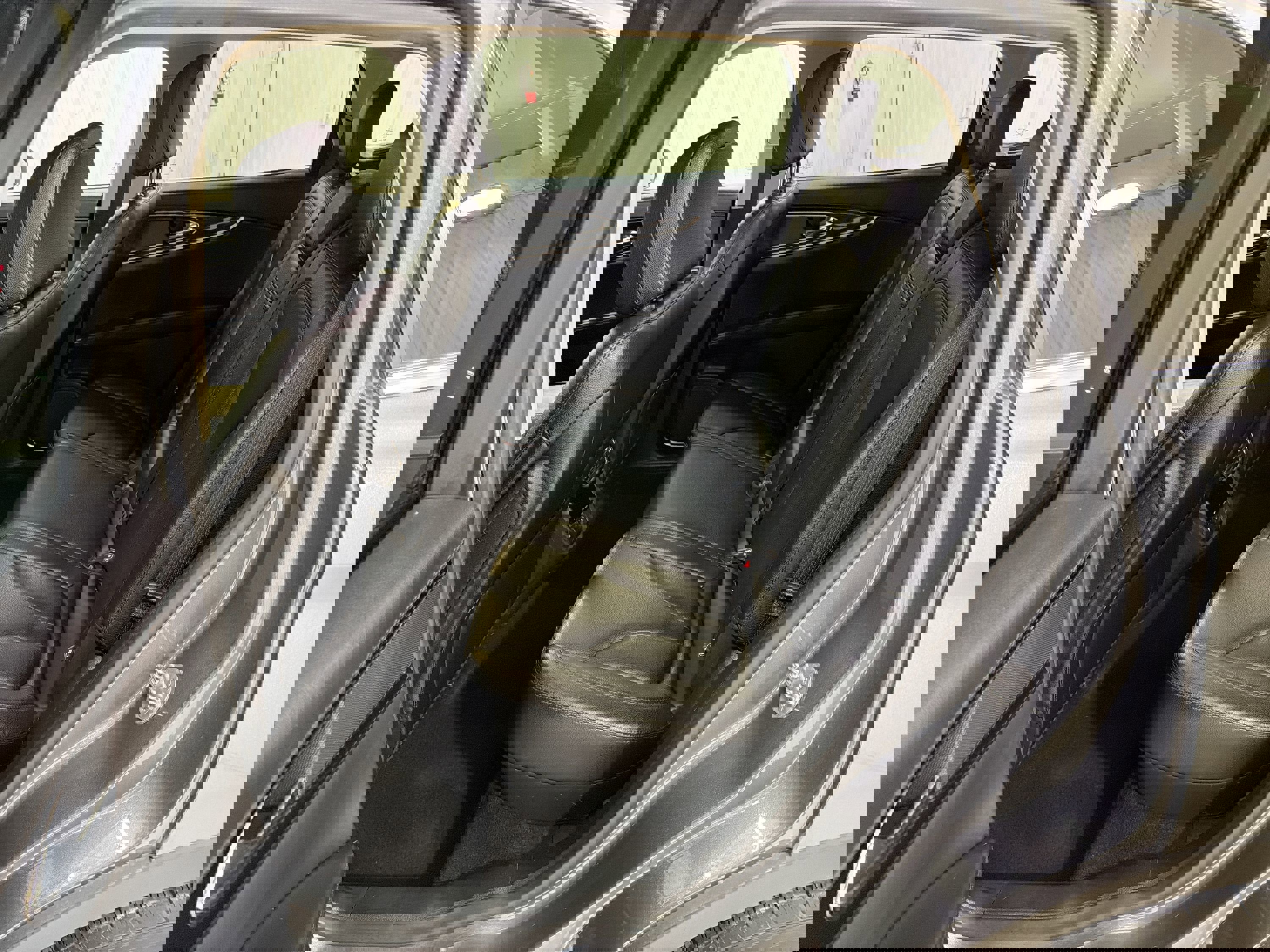 Used 2022 Lincoln Nautilus FWD w/ Premium Package image 24