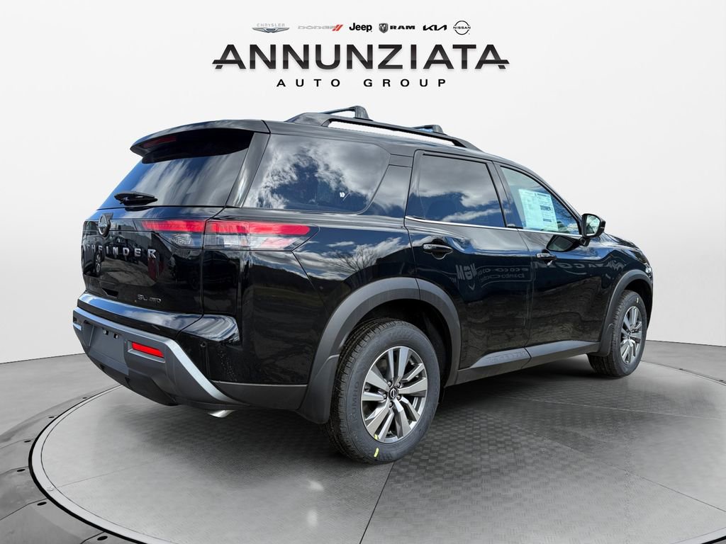New 2026 Nissan Pathfinder SL image 5