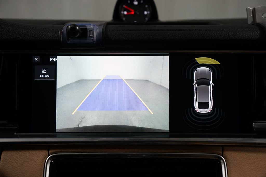 Used 2018 Porsche Panamera image 20