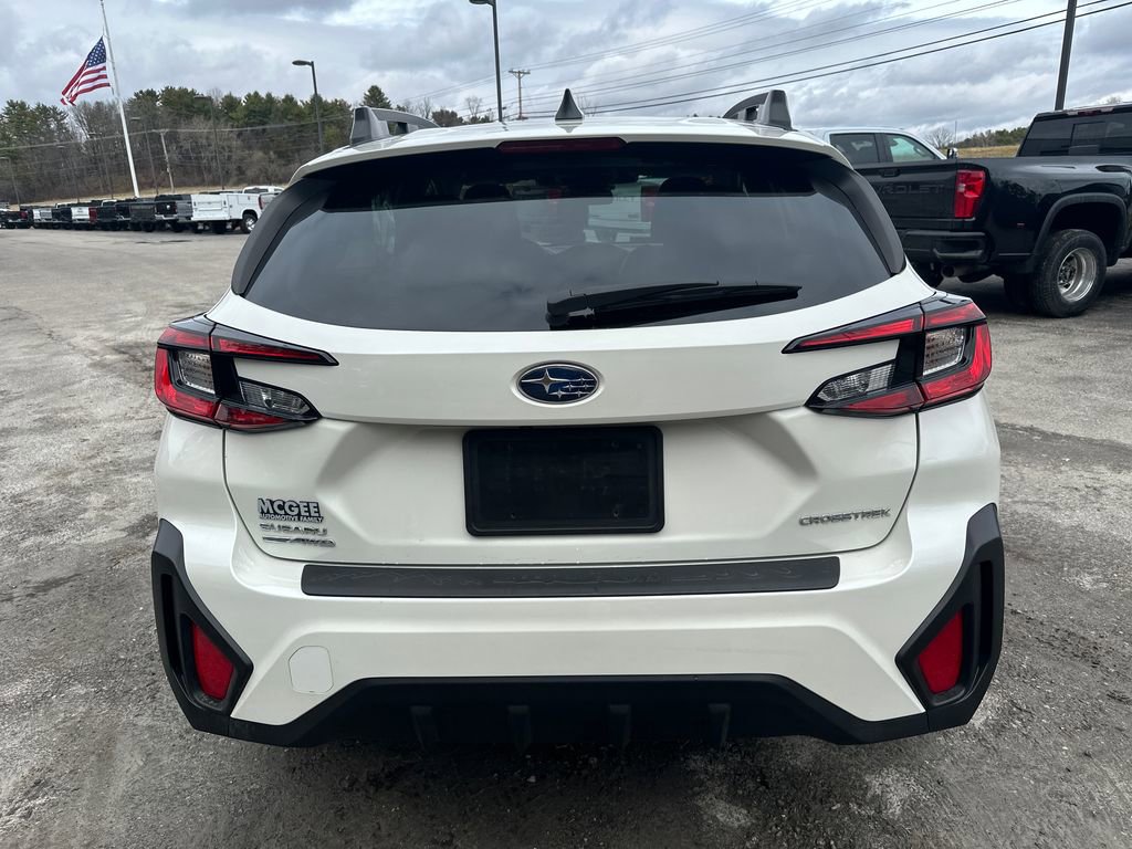 Used 2024 Subaru Crosstrek 2.0i Premium image 4