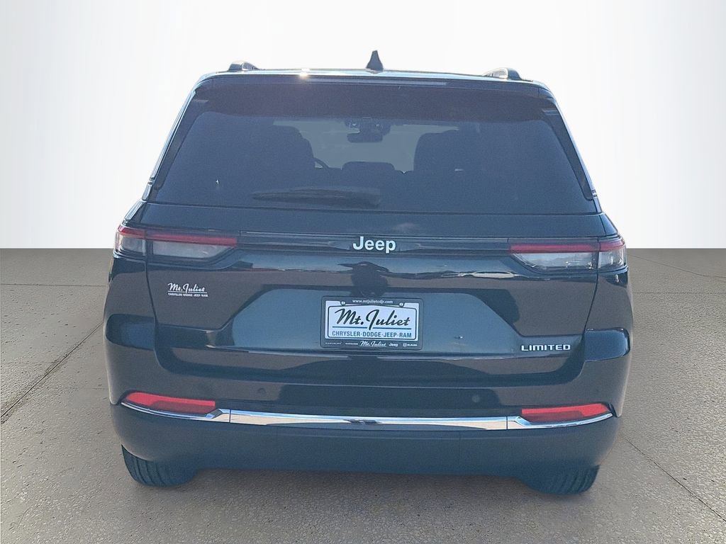 Used 2024 Jeep Grand Cherokee Limited image 5