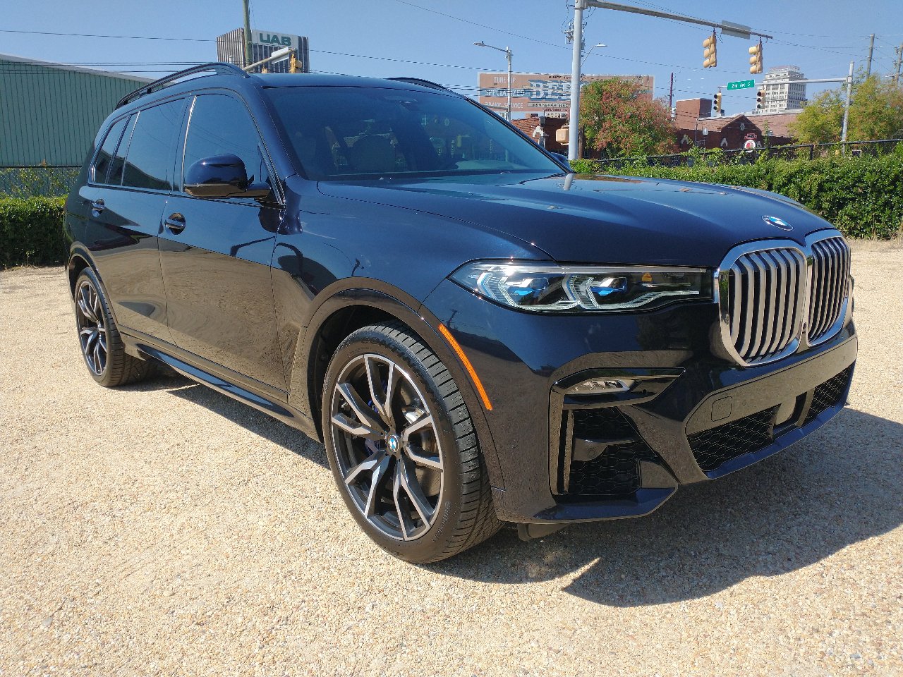 Used 2019 BMW X7 xDrive50i w/ Dynamic Handling Package image 28
