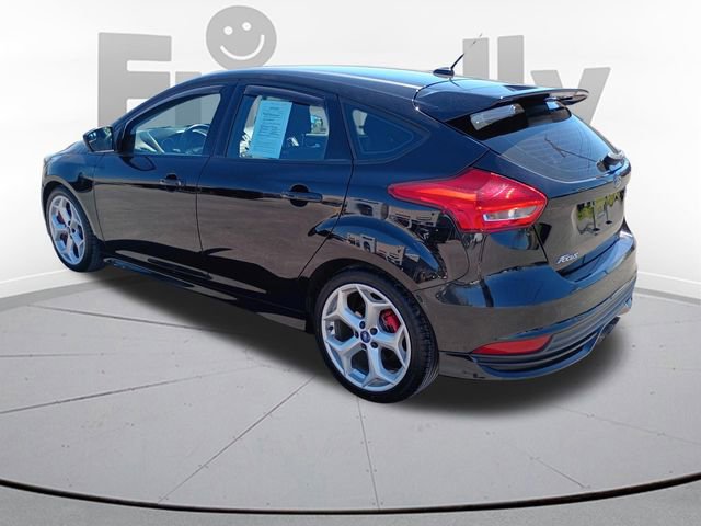 Used 2016 Ford Focus ST FWD image 7
