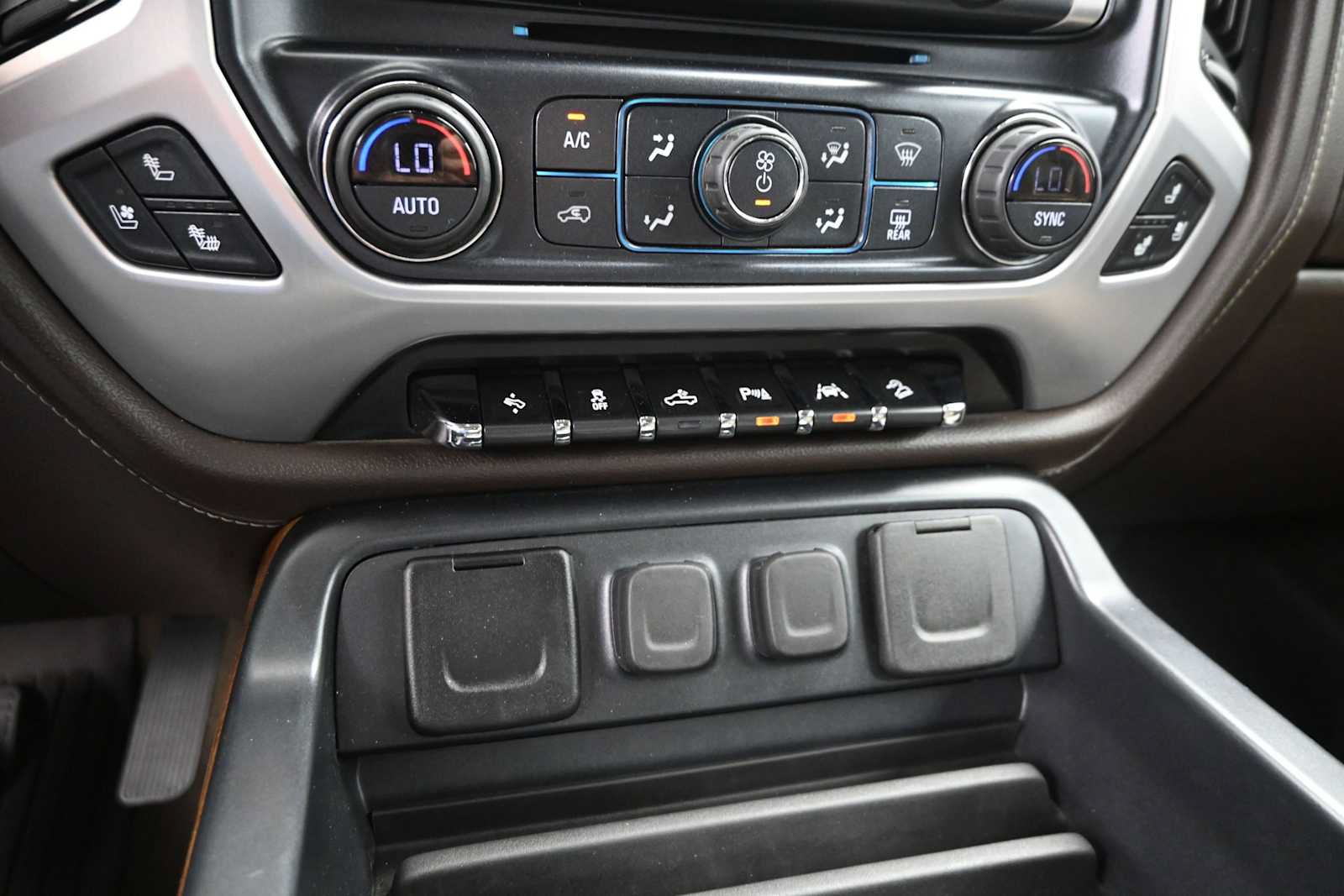 Used 2018 GMC Sierra 1500 SLT AWD/4WD image 20