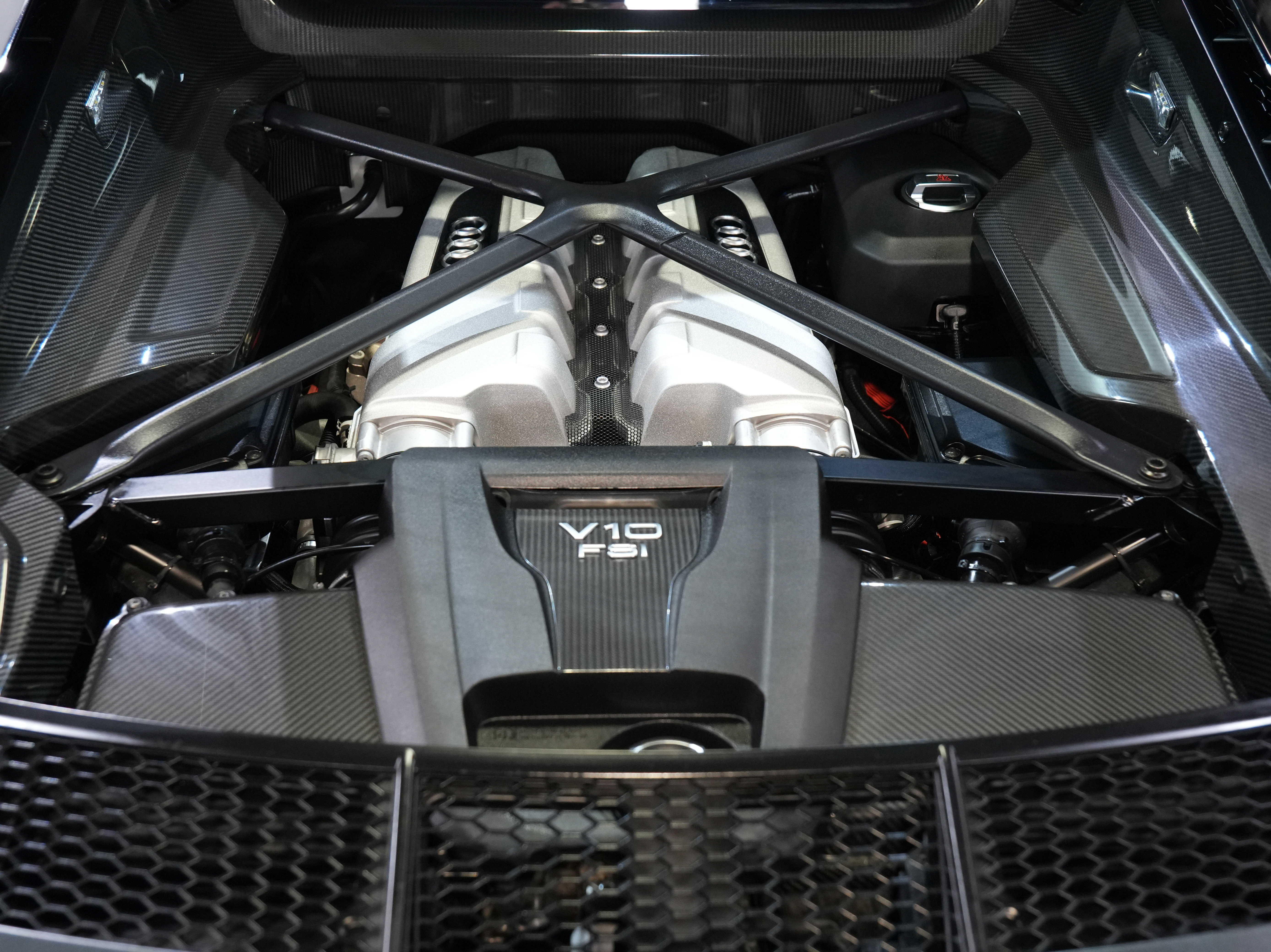 Used 2017 Audi R8 V10 plus image 46