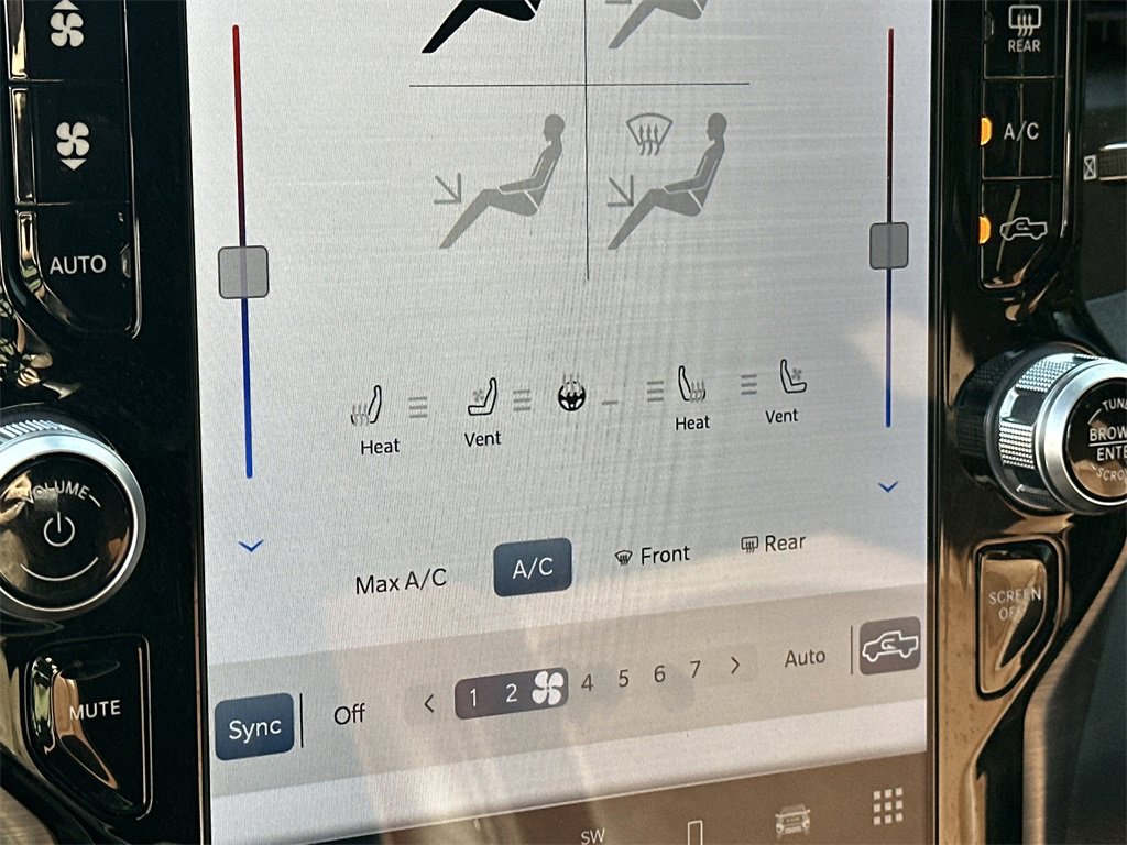 Certified 2024 RAM 3500 Limited image 23