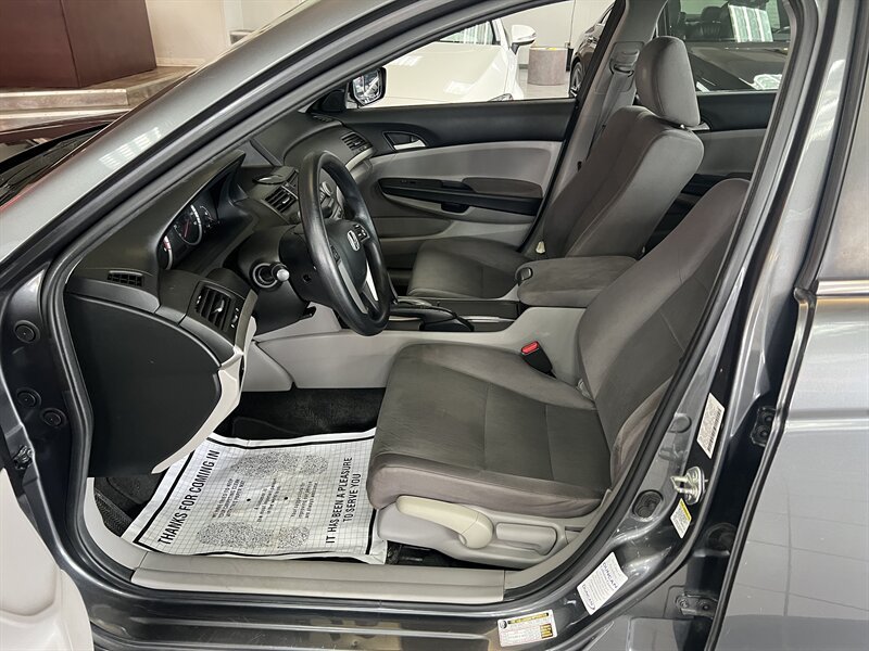 Used 2012 Honda Accord LX image 10