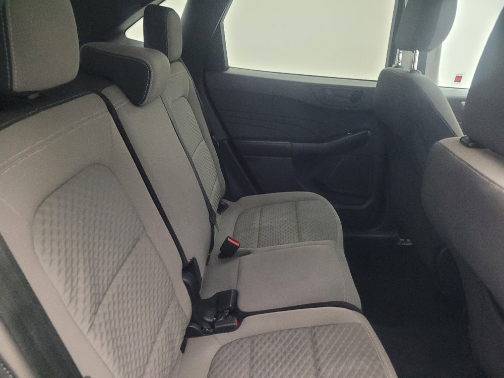 Used 2022 Ford Escape SE FWD image 19