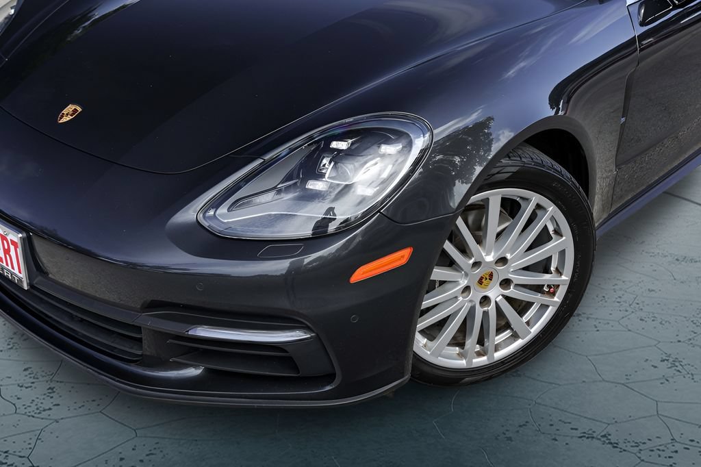 Used 2017 Porsche Panamera 4 AWD/4WD image 3