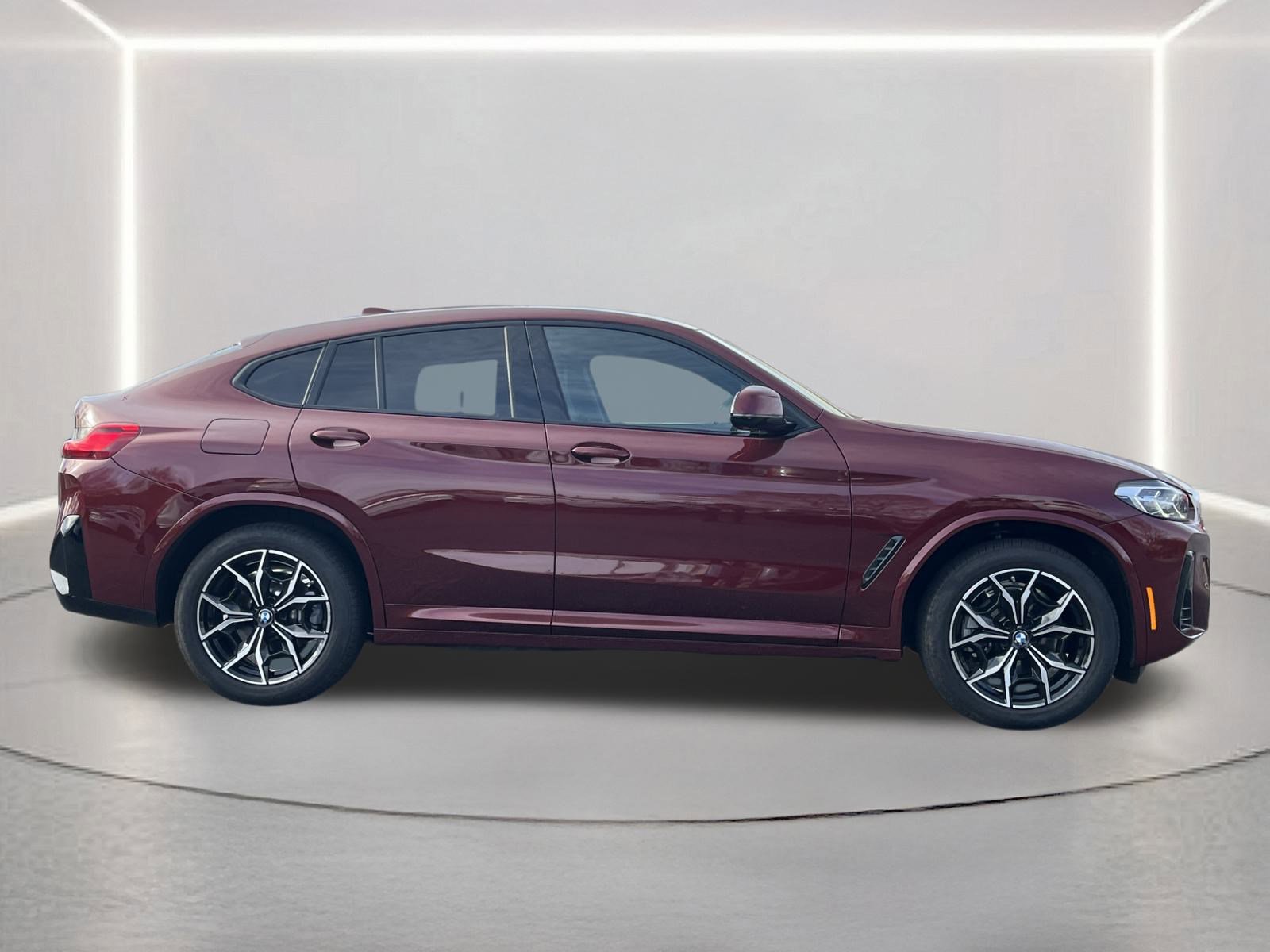 Used 2025 BMW X4 xDrive30i image 29