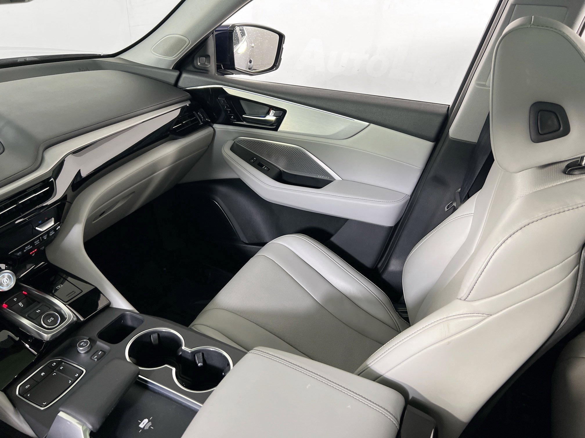 Used 2023 Acura MDX SH-AWD w/ Technology Package image 25