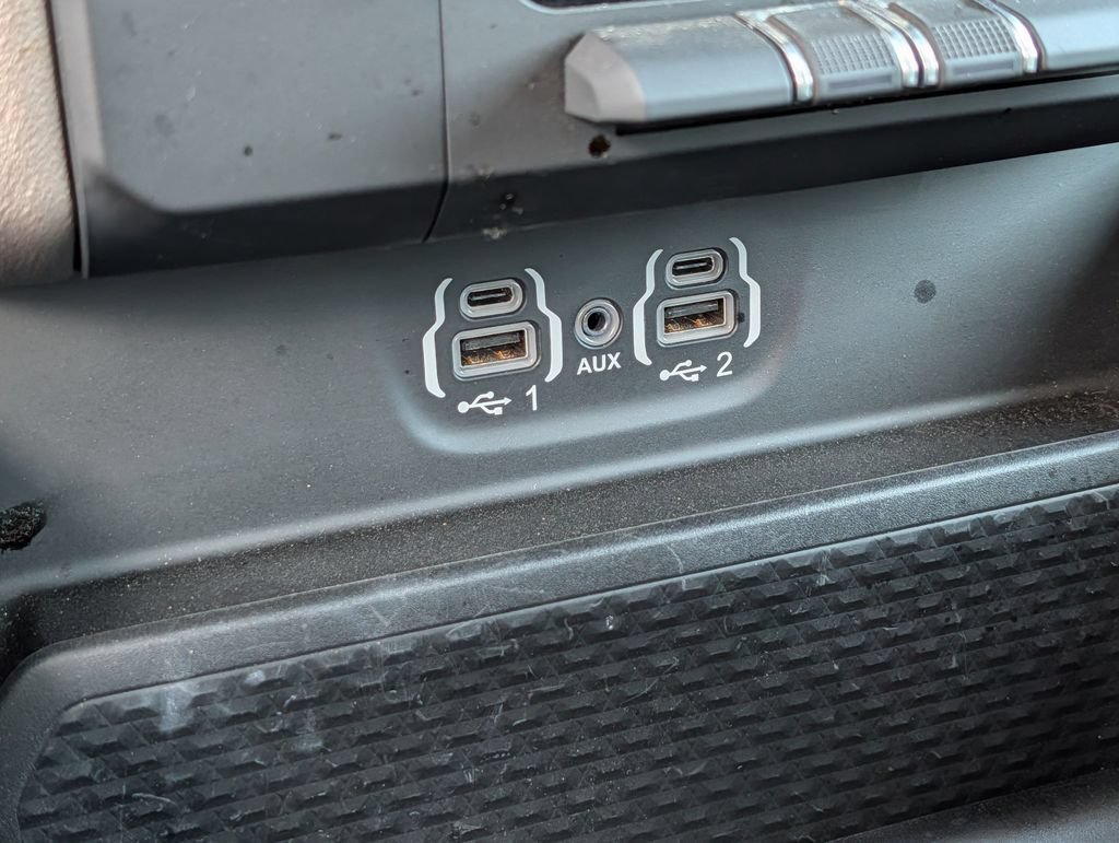 Used 2021 RAM 1500 Laramie AWD/4WD image 28
