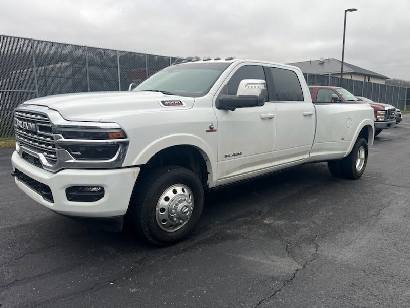 Used 2025 RAM 3500 Longhorn image 3