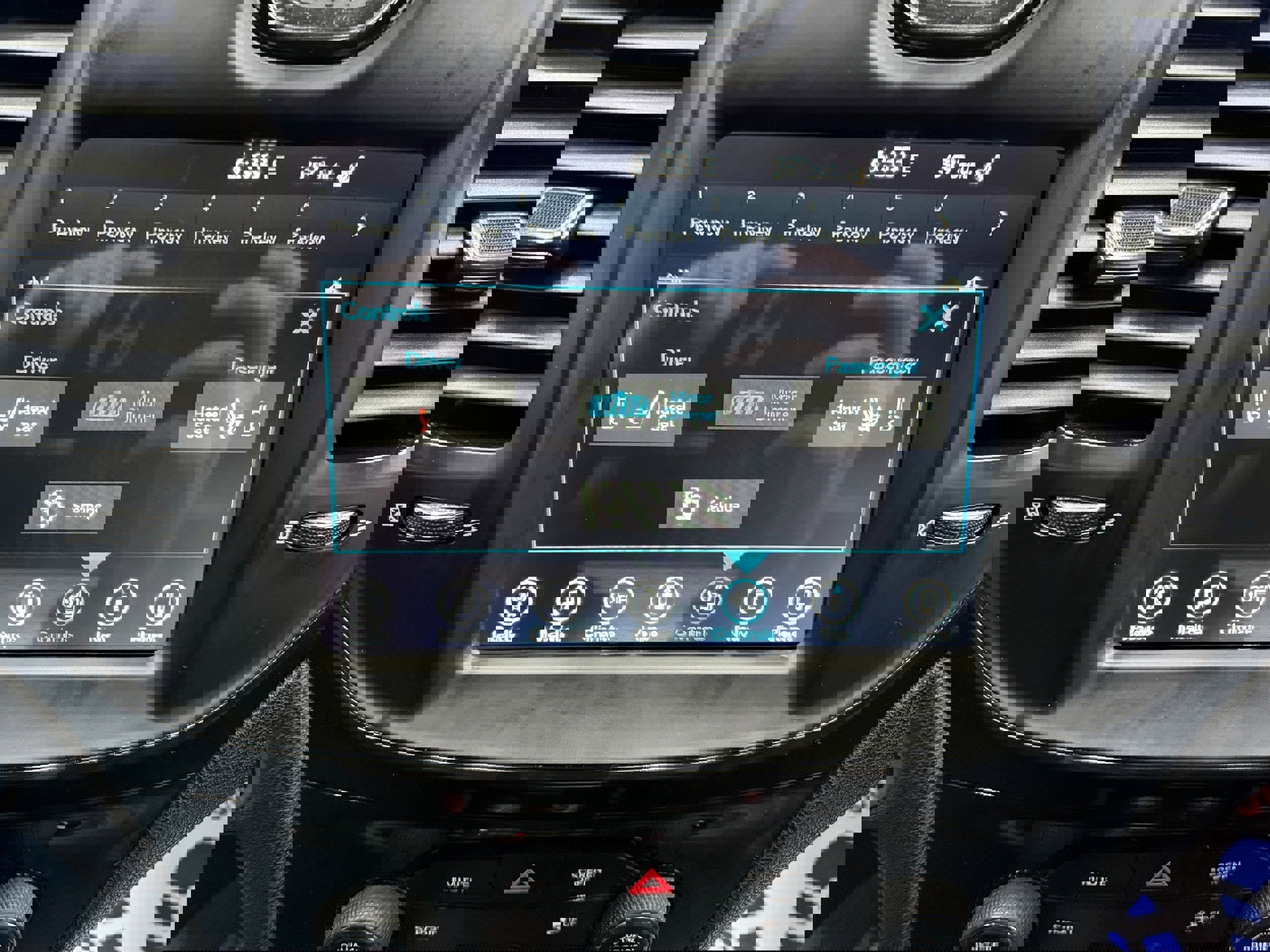 Used 2017 Chrysler 300 S image 17