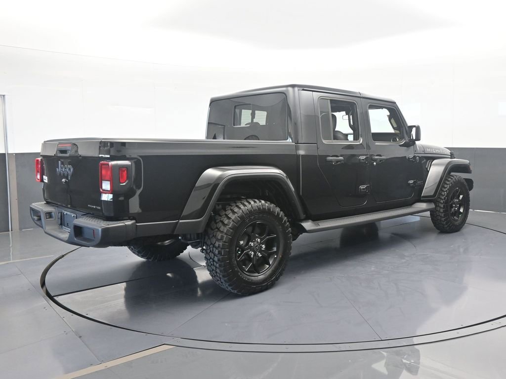 Used 2025 Jeep Gladiator Sport image 6