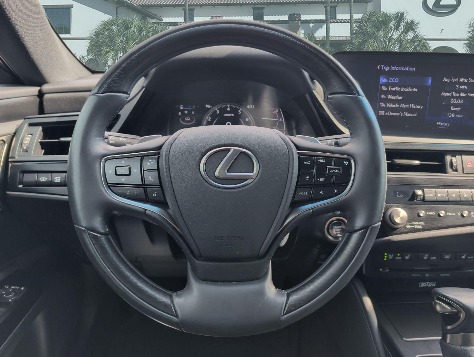 Used 2022 Lexus ES 350 Ultra Luxury w/ Accessory Package 2 FWD image 13