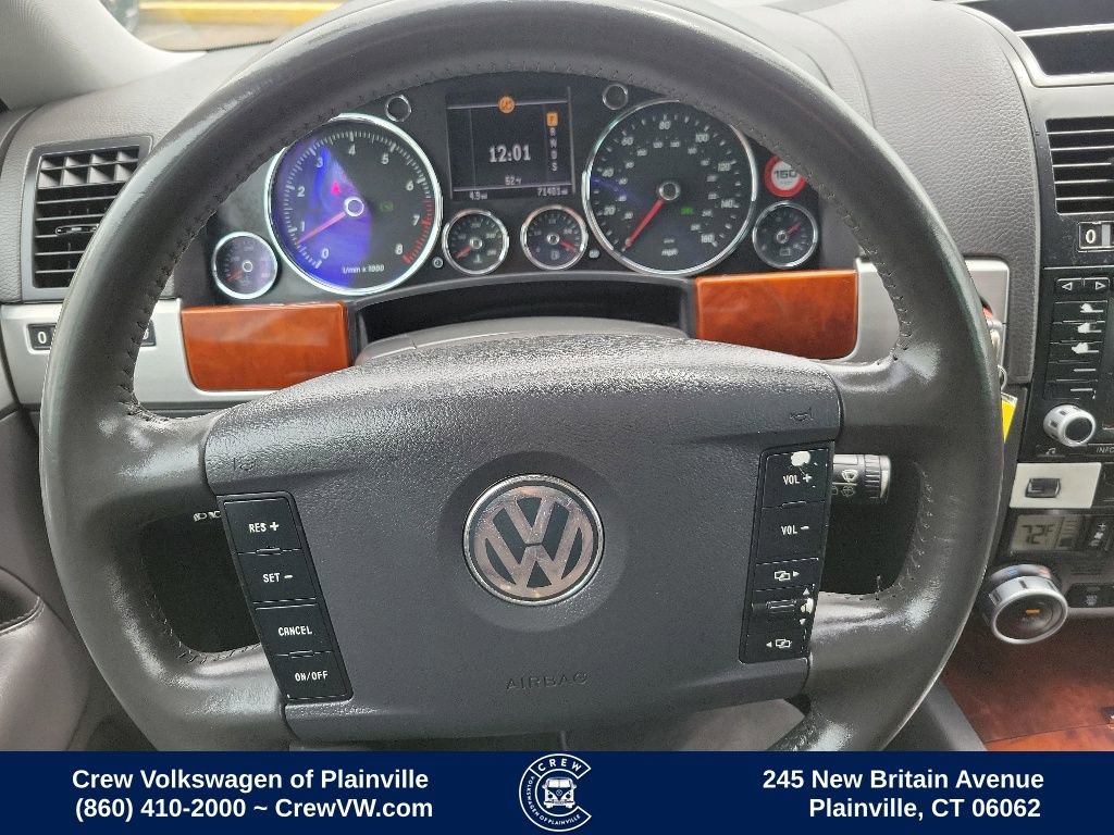 Used 2004 Volkswagen Touareg V8 AWD/4WD image 5