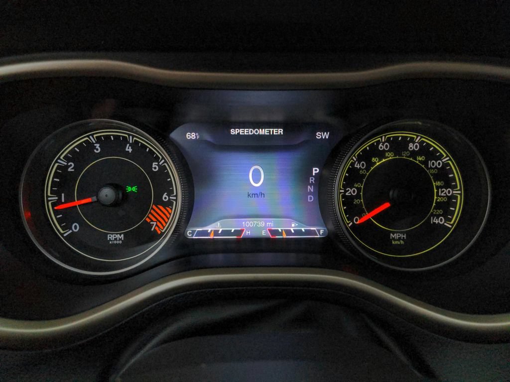 Used 2015 Jeep Cherokee Limited AWD/4WD image 18
