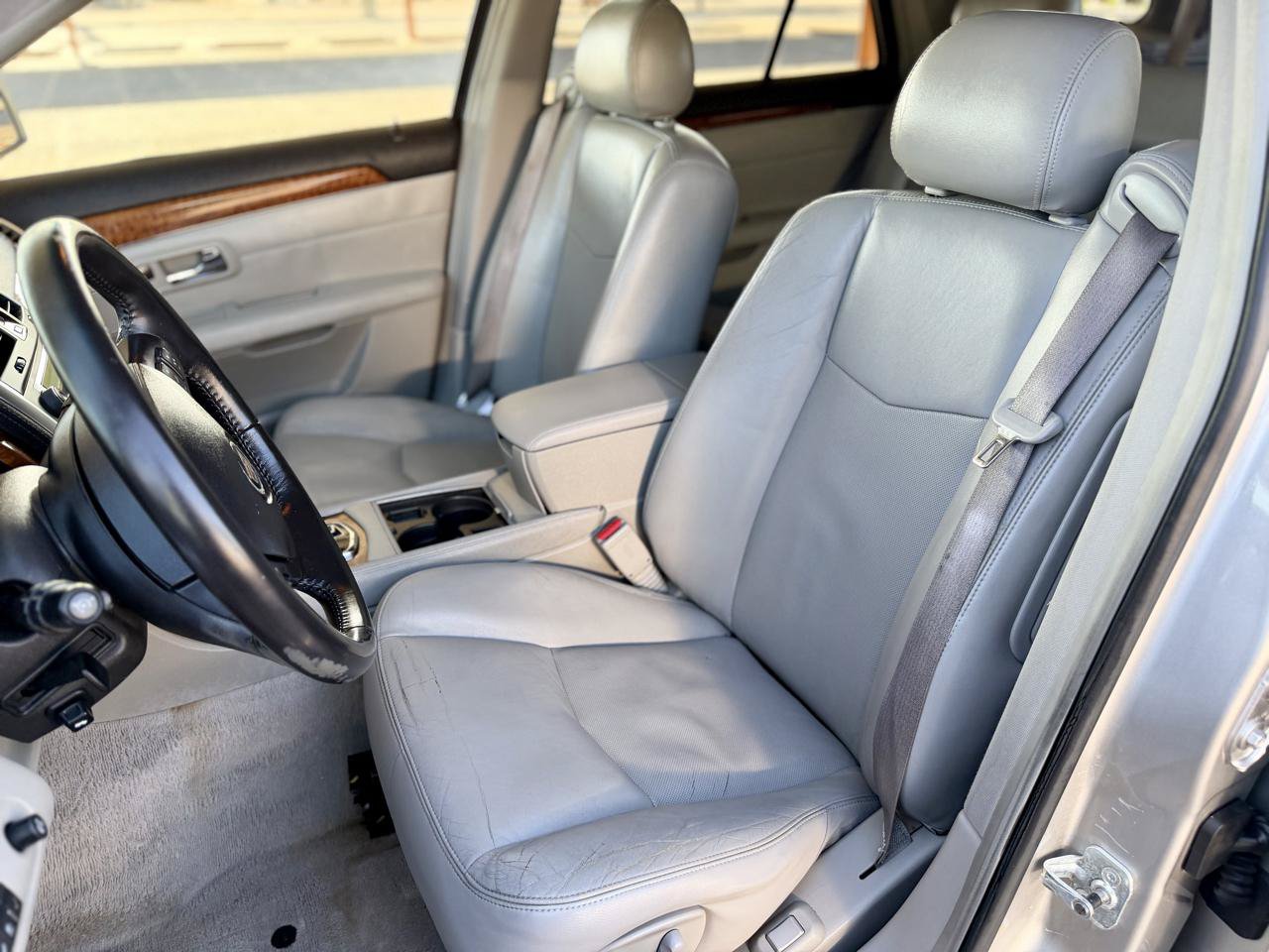 Used 2007 Cadillac SRX w/ Utility Package RWD image 9