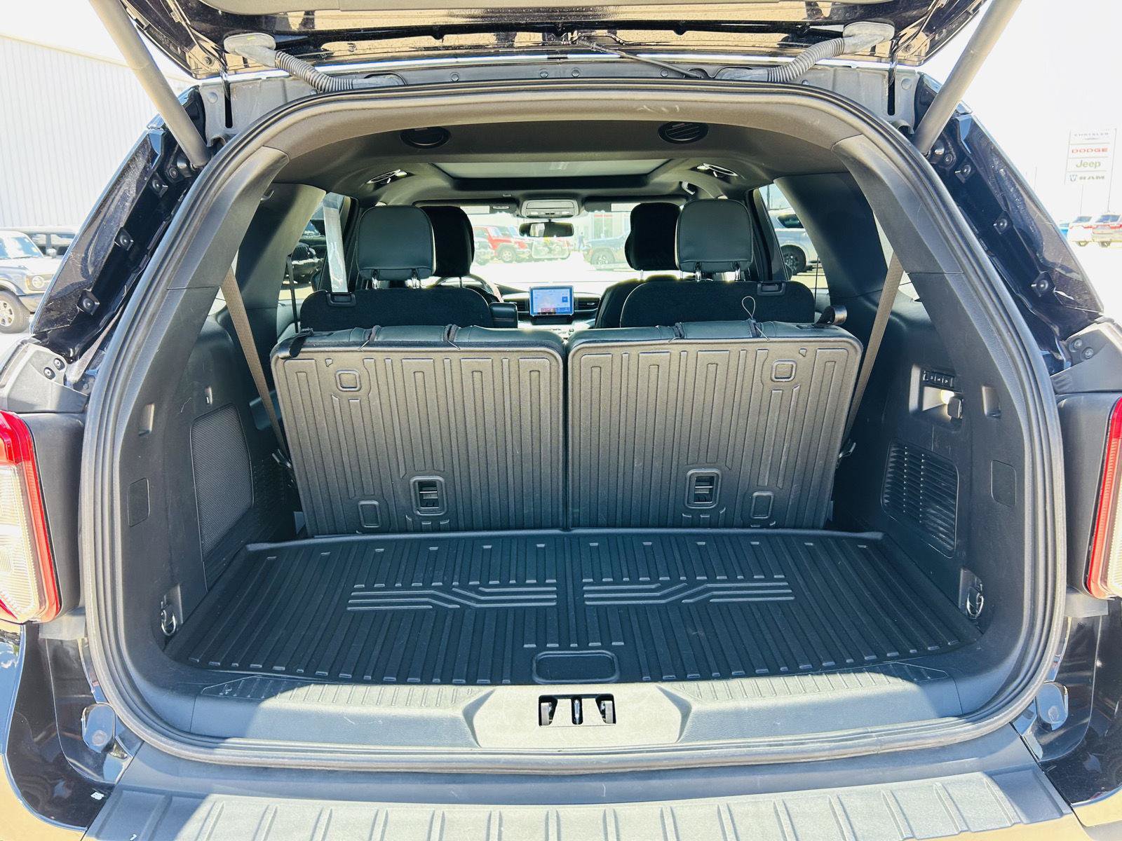 Used 2022 Ford Explorer Timberline w/ Timberline Technology Package AWD/4WD image 33