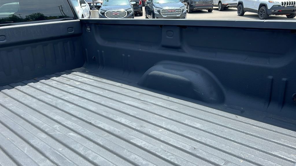 Used 2015 Chevrolet Silverado 3500 W/T AWD/4WD image 29