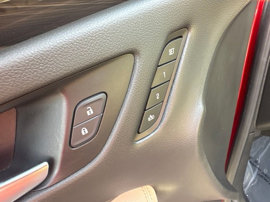 Used 2019 Buick Envision Premium w/ Driver Confidence Package AWD/4WD image 20