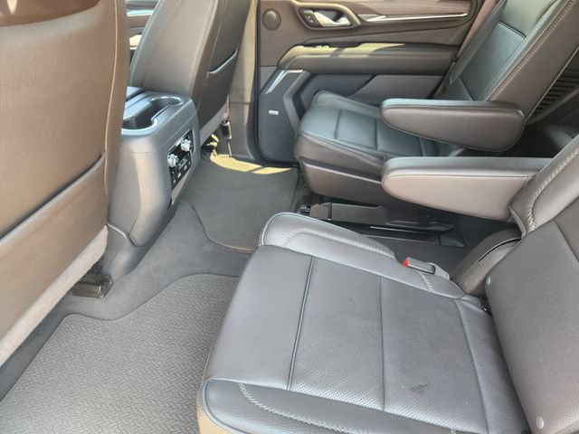 Used 2024 GMC Yukon Denali w/ Advanced Technology Package AWD/4WD image 31
