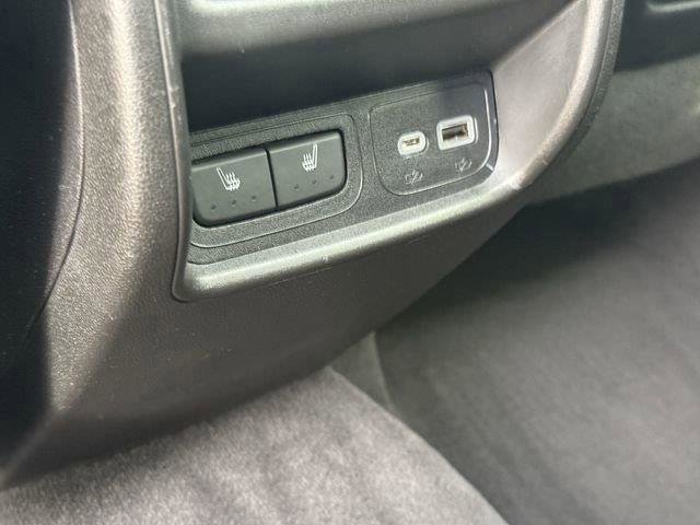 Certified 2022 Cadillac XT4 Premium Luxury w/ Cold Weather Package image 35