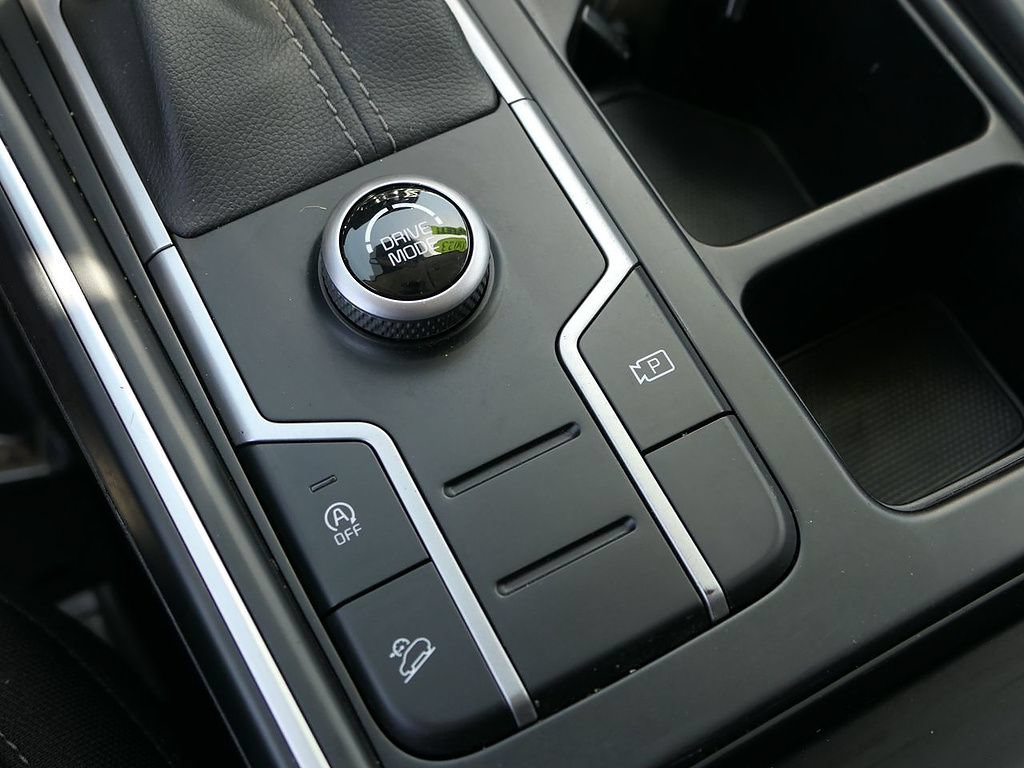 Used 2023 Kia Sorento LX FWD image 20