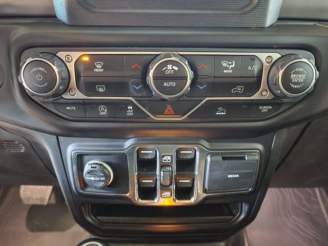 Used 2022 Jeep Wrangler Unlimited Sport image 25