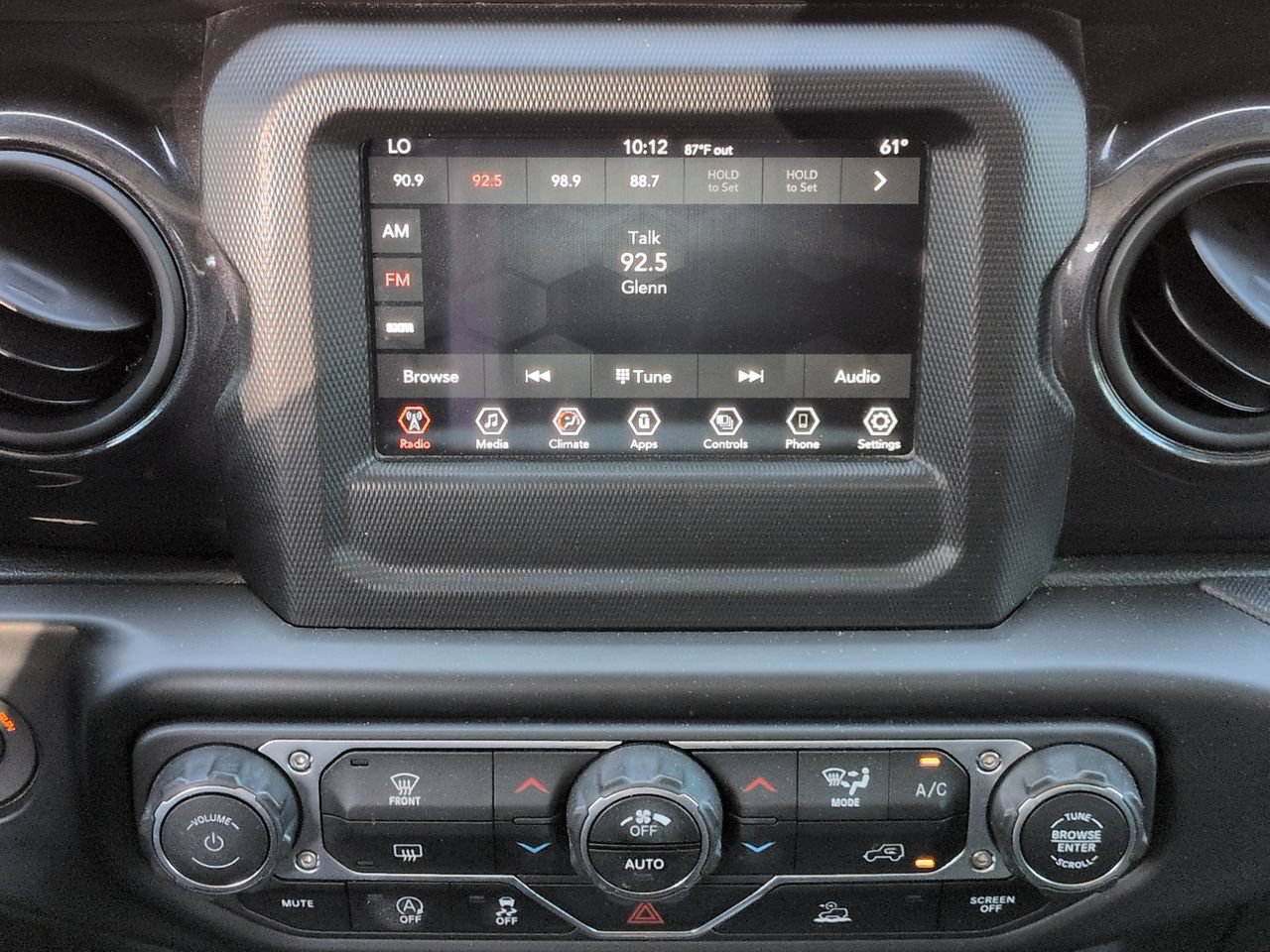 Used 2022 Jeep Gladiator Sport AWD/4WD image 18