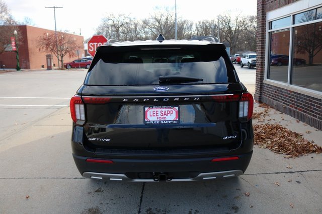 New 2026 Ford Explorer Active w/ Active Comfort Package image 6