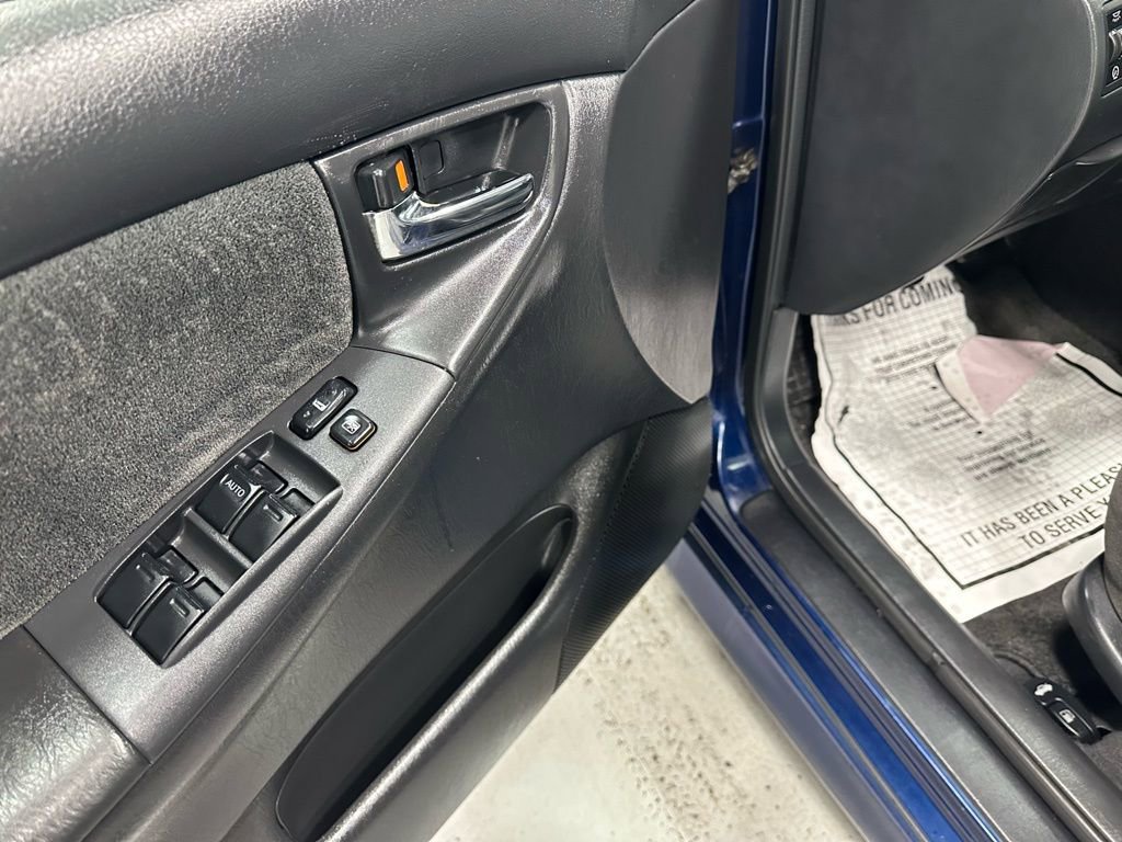 Used 2004 Toyota Corolla CE image 9