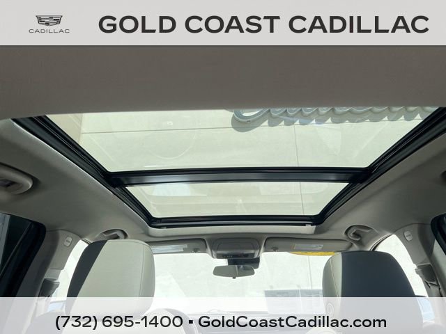 Certified 2023 Cadillac XT4 Luxury w/ Cold Weather Package AWD/4WD image 12
