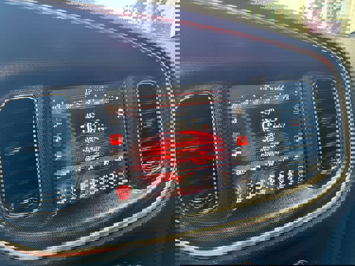 Used 2015 Dodge Charger R/T RWD image 27