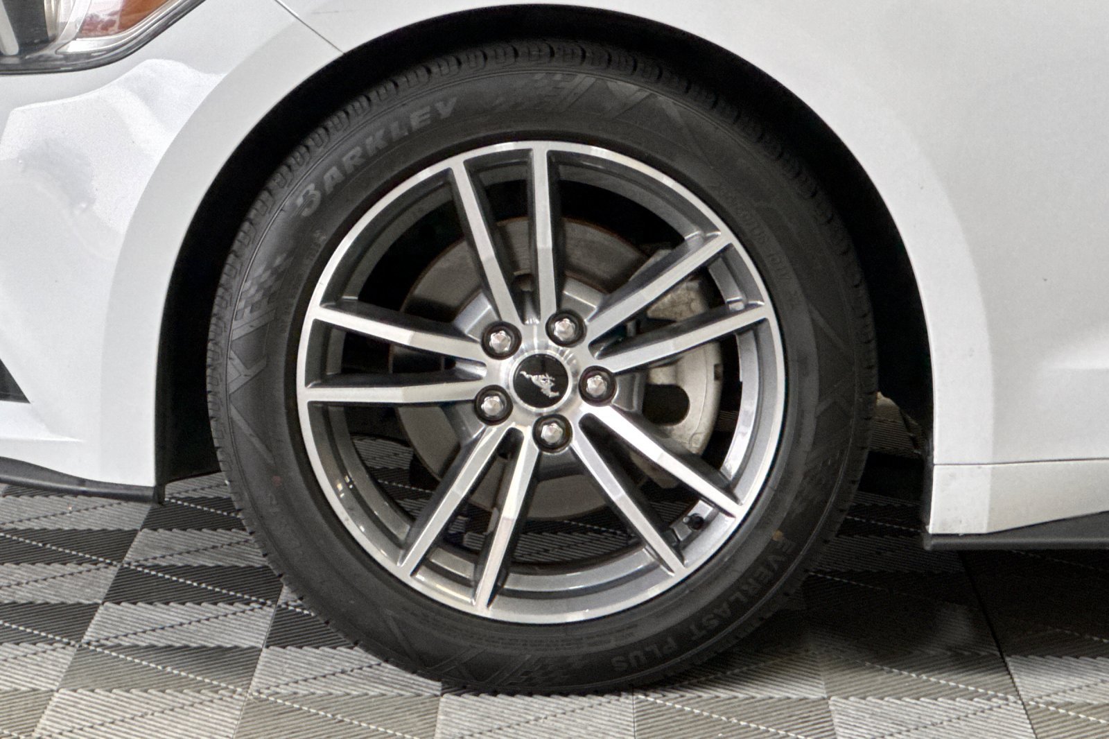 Used 2015 Ford Mustang Premium RWD image 43