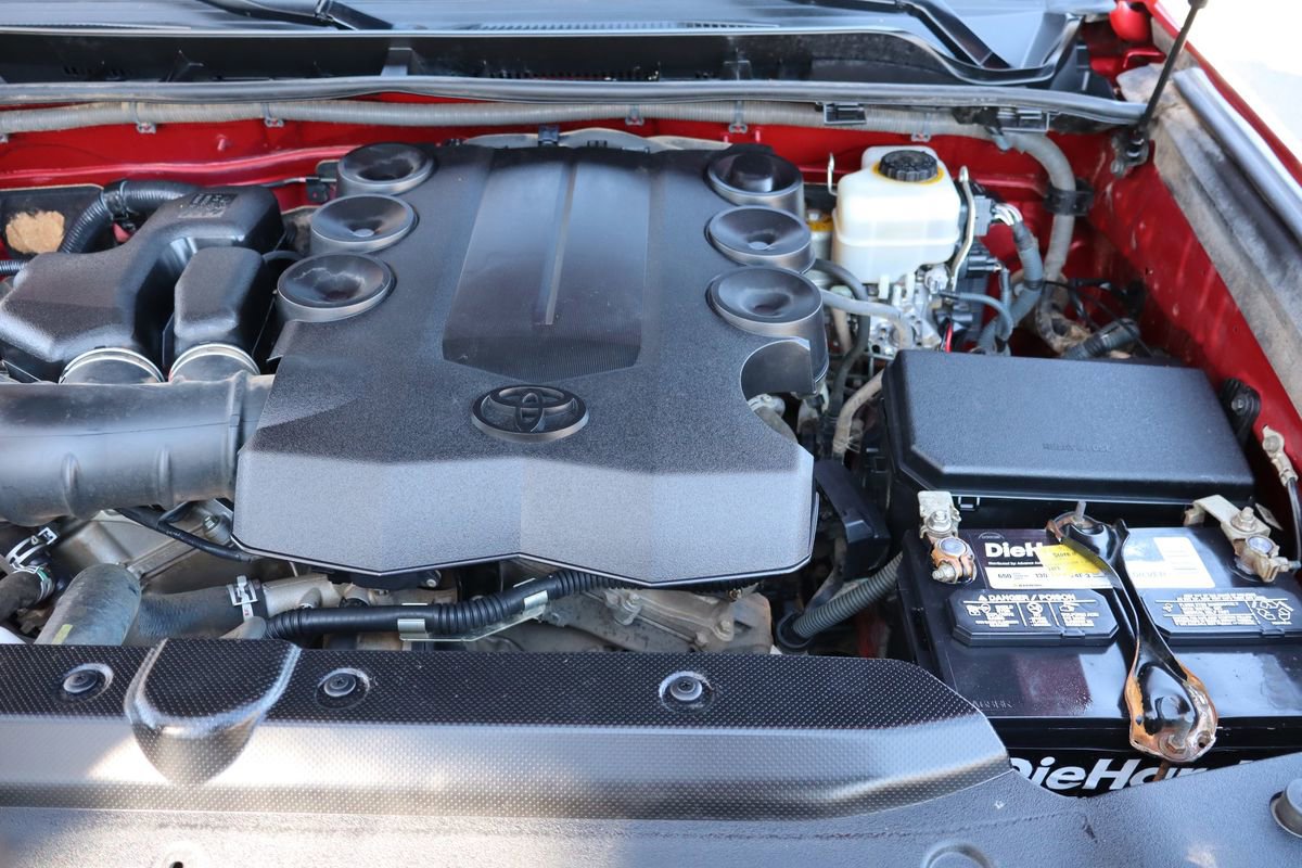 Used 2015 Toyota 4Runner Limited image 42