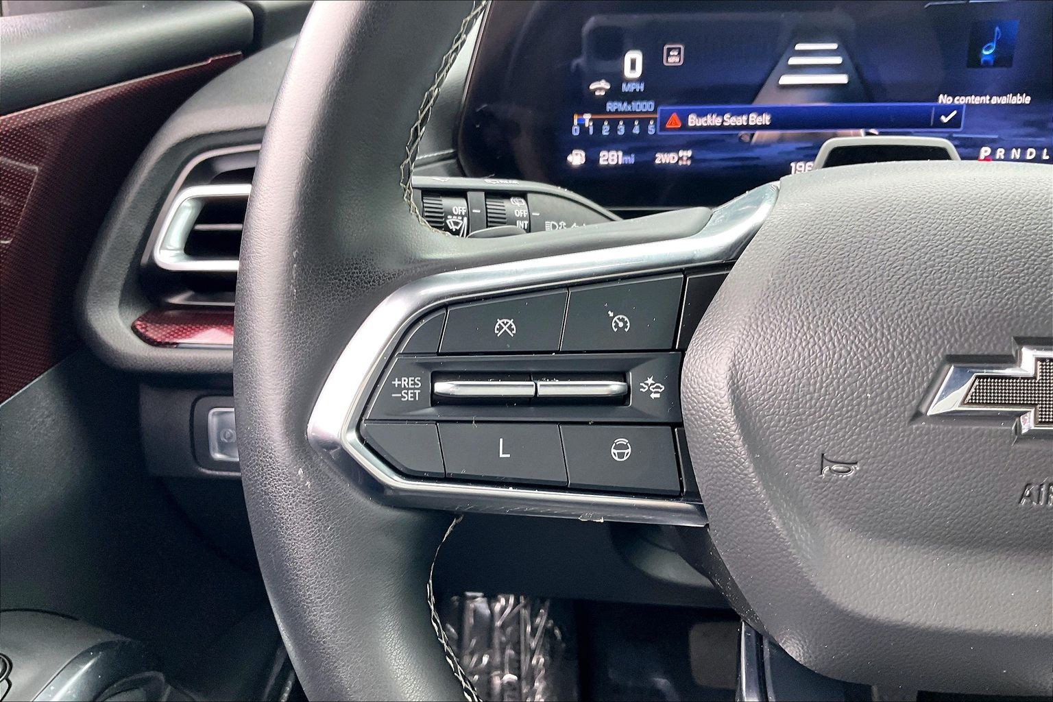 Used 2024 Chevrolet Traverse Z71 w/ Enhanced Driving Package AWD/4WD image 23
