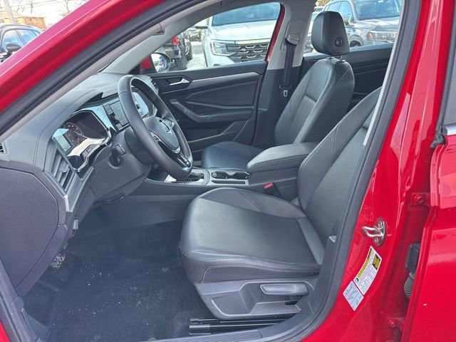 Certified 2019 Volkswagen Jetta SE image 22