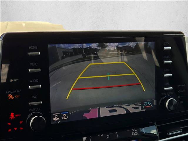 Used 2023 Toyota Sienna Limited FWD image 14