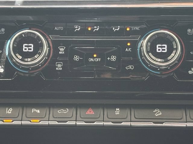Used 2025 GMC Sierra 2500 Denali w/ Denali Reserve Package AWD/4WD image 5