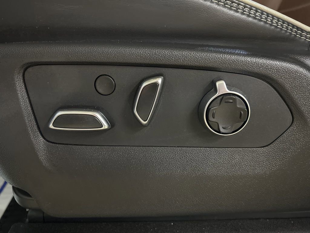 Used 2024 GMC Sierra 1500 Denali Ultimate image 21