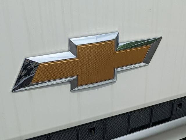 New 2025 Chevrolet Low Cab Forward image 22