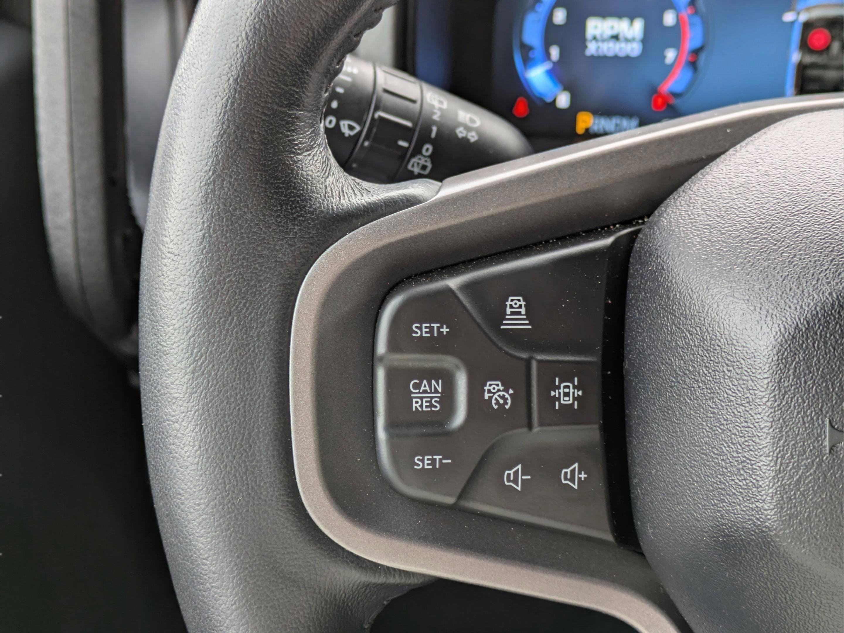 Used 2025 Ford Bronco Badlands image 16