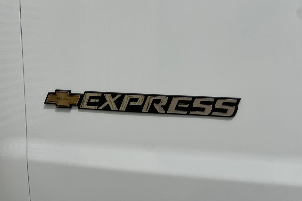 New 2026 Chevrolet Express 3500 w/ Driver Convenience Package RWD image 25