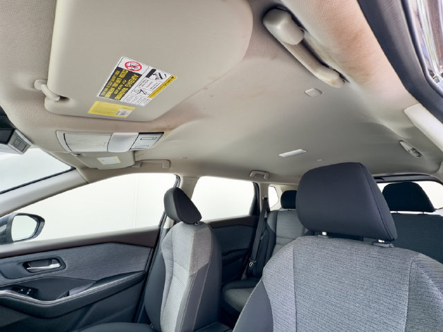 Used 2022 Nissan Rogue SV FWD image 26