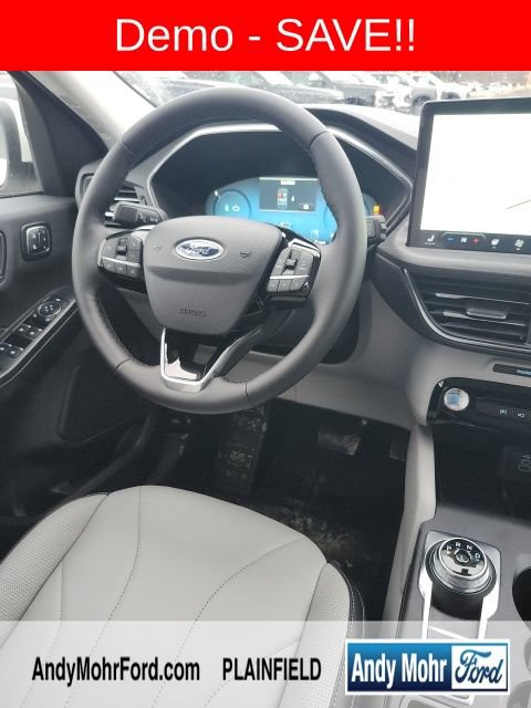New 2025 Ford Escape SE w/ PHEV Premium Package FWD image 24