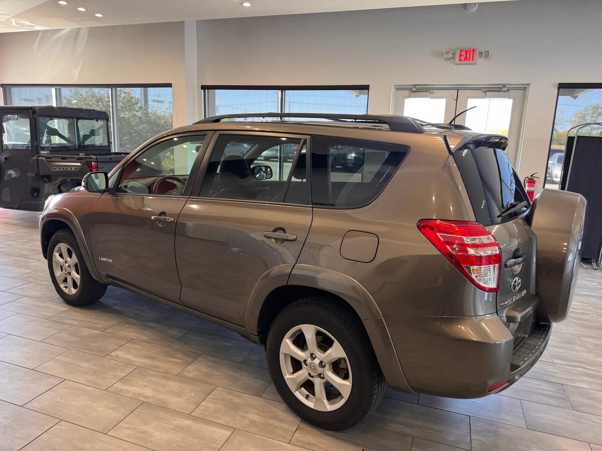 Used 2010 Toyota RAV4 Limited FWD image 11